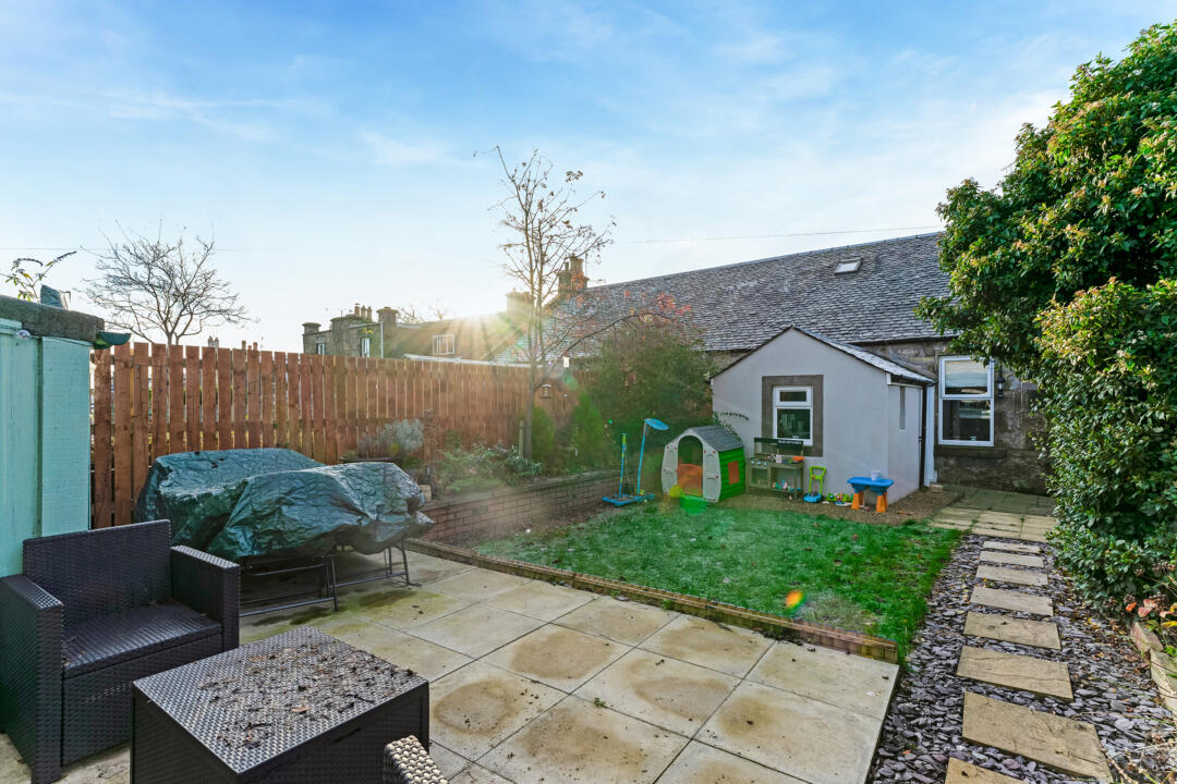 114 Dunnikier Road, Kirkcaldy, KY2 5AW FDL